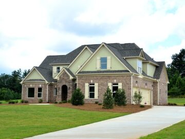 US Mortgage Rates Decline to 6.3%, Easing Affordability Concerns for Homebuyers